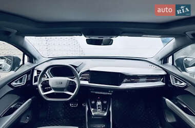 Внедорожник / Кроссовер Audi Q4 e-tron 2023 в 