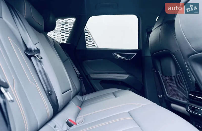 Внедорожник / Кроссовер Audi Q4 e-tron 2023 в Львове фото 6 Внедорожник / Кроссовер Audi Q4 e-tron 2023 в Львове