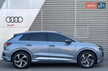 Позашляховик / Кросовер Audi Q4 e-tron 2023 в 