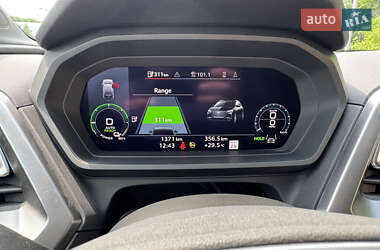 Внедорожник / Кроссовер Audi Q4 e-tron 2024 в 