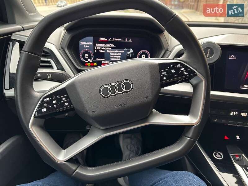Позашляховик / Кросовер Audi Q4 e-tron 2021 в Вінниці