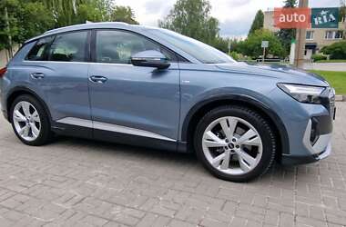 Позашляховик / Кросовер Audi Q4 e-tron 2023 в 