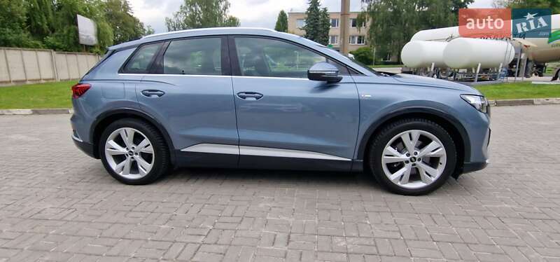 Внедорожник / Кроссовер Audi Q4 e-tron 2023 в Тернополе
