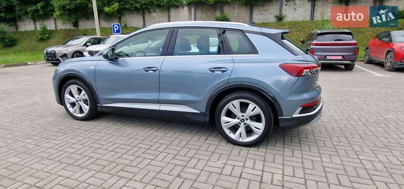 Внедорожник / Кроссовер Audi Q4 e-tron 2023 в Тернополе