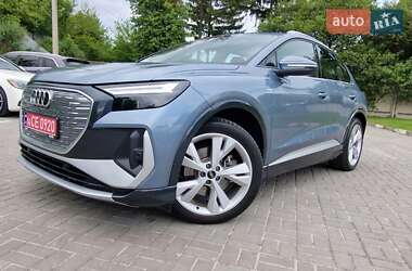 Позашляховик / Кросовер Audi Q4 e-tron 2023 в 