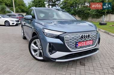 Позашляховик / Кросовер Audi Q4 e-tron 2023 в 