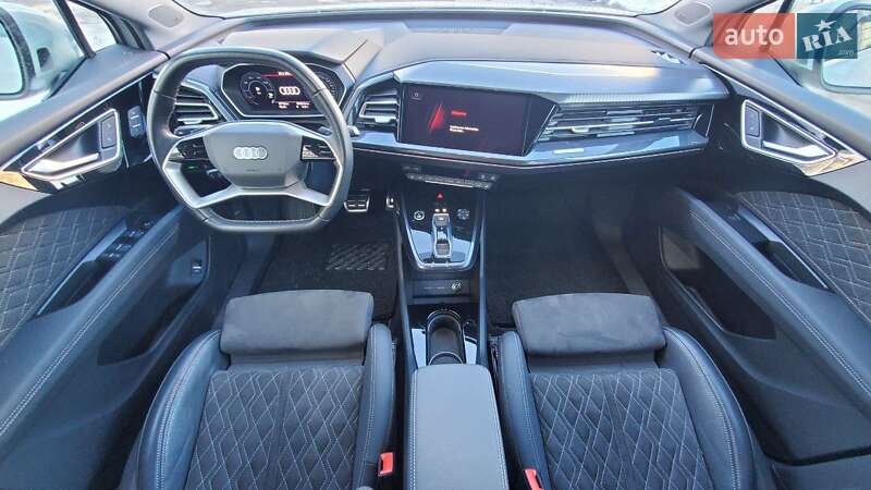 Внедорожник / Кроссовер Audi Q4 e-tron 2023 в Киеве