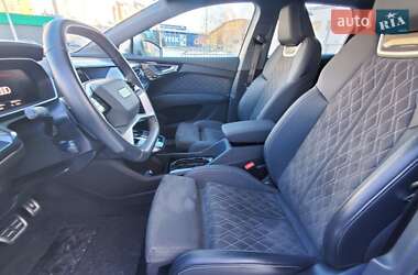 Внедорожник / Кроссовер Audi Q4 e-tron 2023 в 