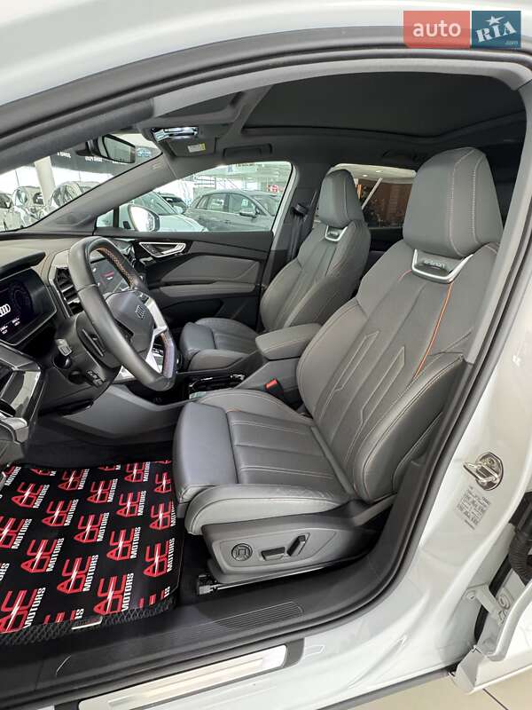 Внедорожник / Кроссовер Audi Q4 e-tron 2022 в Одессе