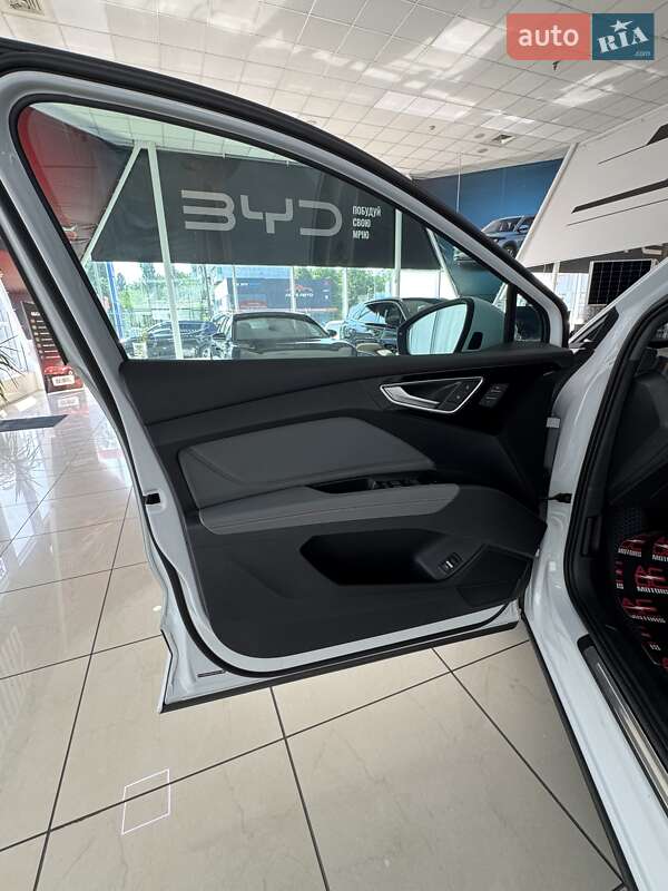 Внедорожник / Кроссовер Audi Q4 e-tron 2022 в Одессе