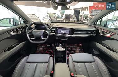 Внедорожник / Кроссовер Audi Q4 e-tron 2022 в 