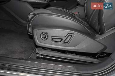 Внедорожник / Кроссовер Audi Q4 e-tron 2024 в 