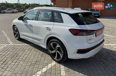 Внедорожник / Кроссовер Audi Q4 e-tron 2023 в 