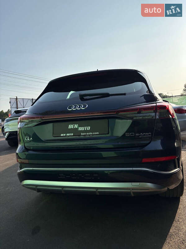 Позашляховик / Кросовер Audi Q4 e-tron 2024 в Києві
