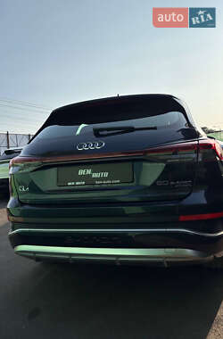 Позашляховик / Кросовер Audi Q4 e-tron 2024 в 