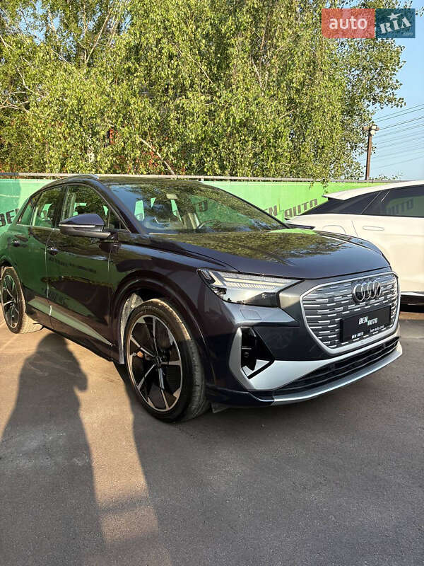 Позашляховик / Кросовер Audi Q4 e-tron 2024 в Києві