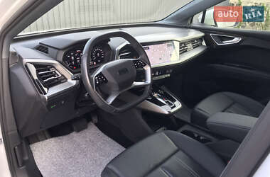 Внедорожник / Кроссовер Audi Q4 e-tron 2023 в 