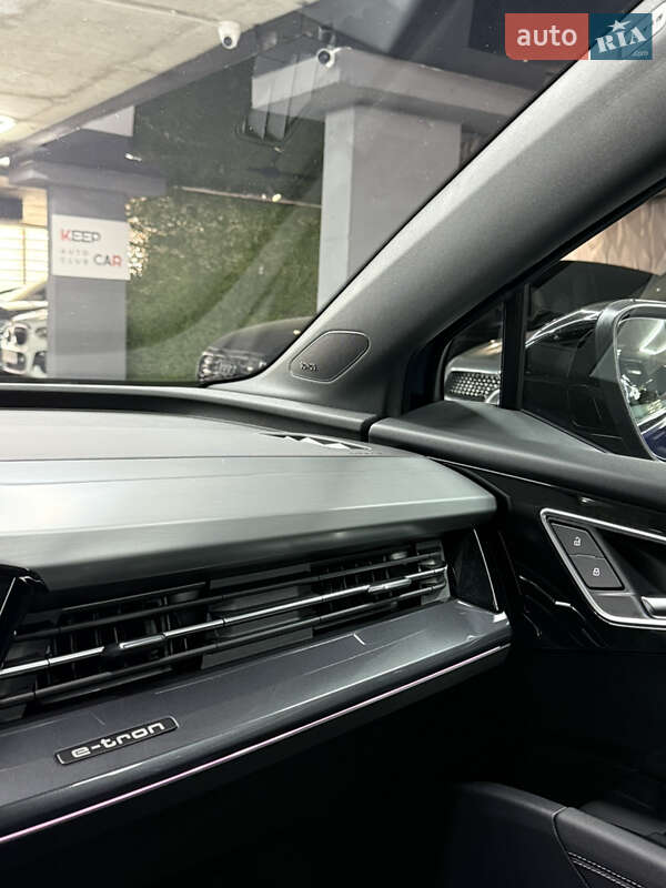 Позашляховик / Кросовер Audi Q4 e-tron 2023 в Одесі