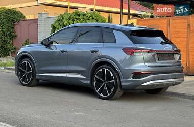 Внедорожник / Кроссовер Audi Q4 e-tron 2023 в 