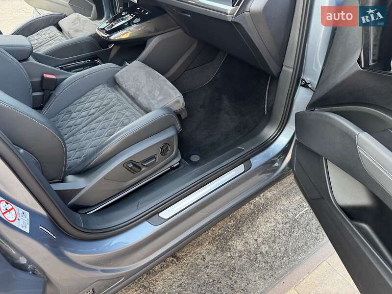 Позашляховик / Кросовер Audi Q4 e-tron 2023 в Одесі