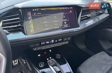 Внедорожник / Кроссовер Audi Q4 e-tron 2023 в 