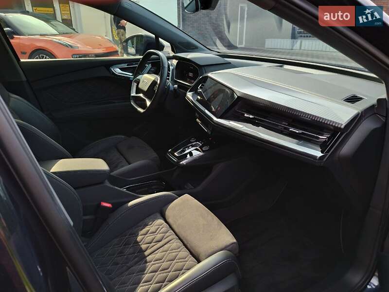 Позашляховик / Кросовер Audi Q4 e-tron 2023 в Києві