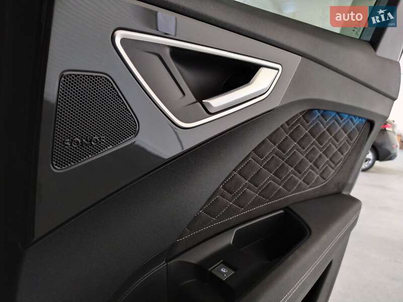 Позашляховик / Кросовер Audi Q4 e-tron 2023 в Києві