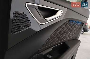 Внедорожник / Кроссовер Audi Q4 e-tron 2023 в 
