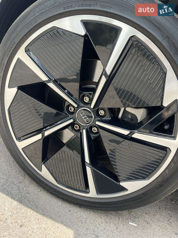 Внедорожник / Кроссовер Audi Q4 e-tron 2022 в Днепре фото 14 Внедорожник / Кроссовер Audi Q4 e-tron 2022 в Днепре