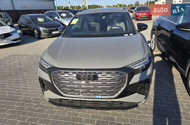 Внедорожник / Кроссовер Audi Q4 e-tron 2025 в 