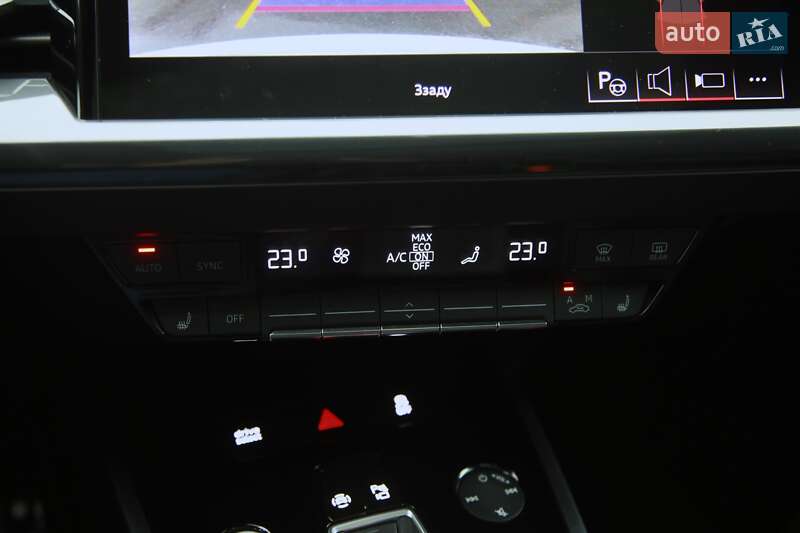 Позашляховик / Кросовер Audi Q4 e-tron 2023 в Харкові