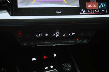 Внедорожник / Кроссовер Audi Q4 e-tron 2023 в 