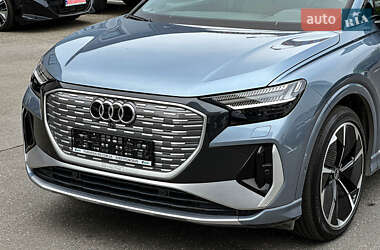 Внедорожник / Кроссовер Audi Q4 e-tron 2023 в 