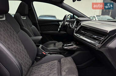 Внедорожник / Кроссовер Audi Q4 e-tron 2023 в 