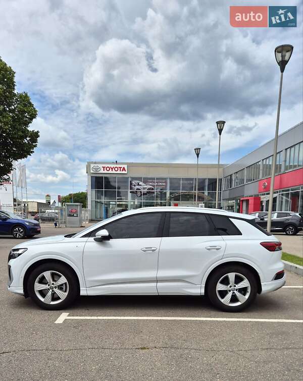 Внедорожник / Кроссовер Audi Q4 e-tron 2023 в Белой Церкви