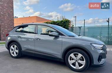 Внедорожник / Кроссовер Audi Q4 e-tron 2022 в 