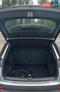 Внедорожник / Кроссовер Audi Q4 e-tron 2021 в 