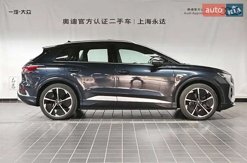 Внедорожник / Кроссовер Audi Q4 e-tron 2023 в Львове