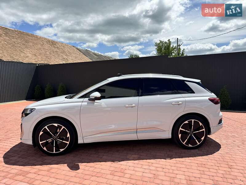 Внедорожник / Кроссовер Audi Q4 e-tron 2022 в Жашкове