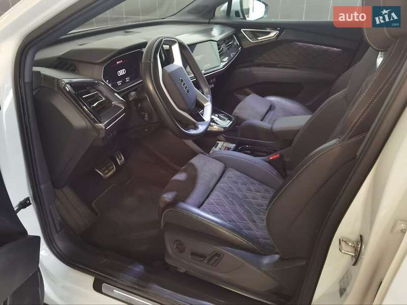 Внедорожник / Кроссовер Audi Q4 e-tron 2023 в Киеве