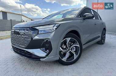 Внедорожник / Кроссовер Audi Q4 e-tron 2025 в 