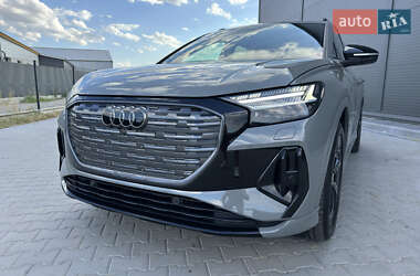 Внедорожник / Кроссовер Audi Q4 e-tron 2025 в 