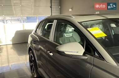 Внедорожник / Кроссовер Audi Q4 e-tron 2025 в 