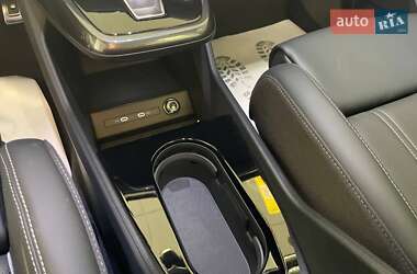 Внедорожник / Кроссовер Audi Q4 e-tron 2025 в 
