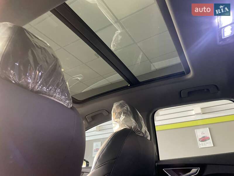 Позашляховик / Кросовер Audi Q4 e-tron 2025 в Черкасах