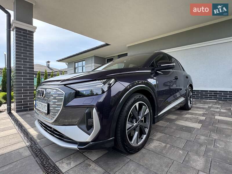 Внедорожник / Кроссовер Audi Q4 e-tron 2022 в Киеве