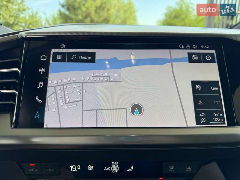 Внедорожник / Кроссовер Audi Q4 e-tron 2022 в Киеве