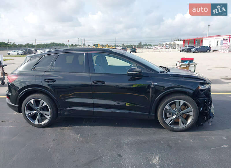 Внедорожник / Кроссовер Audi Q4 e-tron 2024 в Тернополе
