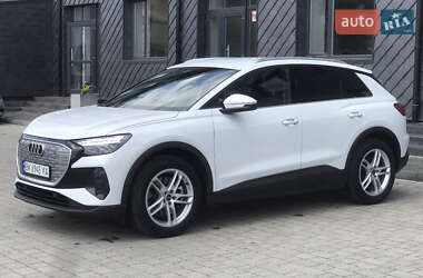 Внедорожник / Кроссовер Audi Q4 e-tron 2023 в 