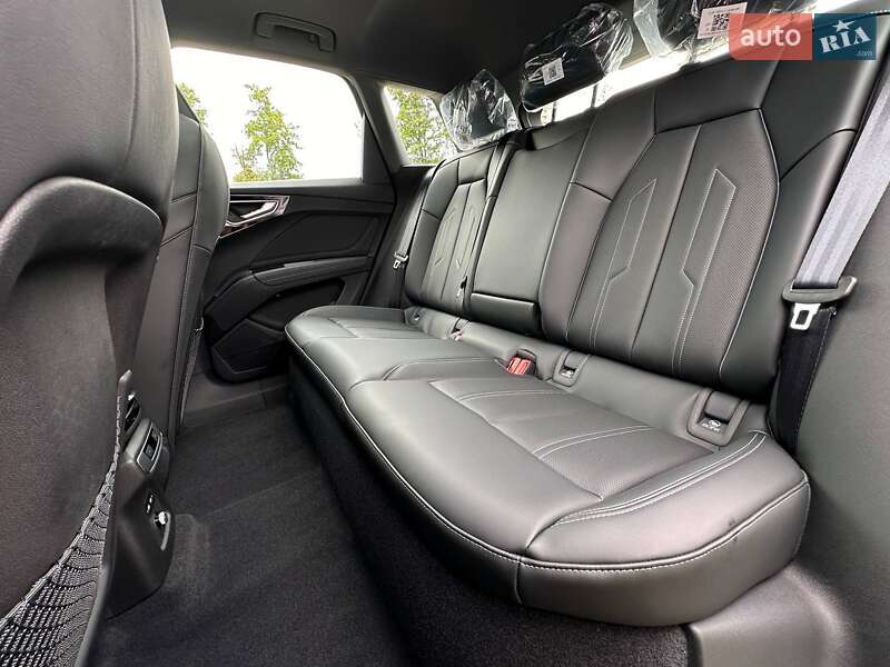 Внедорожник / Кроссовер Audi Q4 e-tron 2025 в Харькове фото 19 Внедорожник / Кроссовер Audi Q4 e-tron 2025 в Харькове